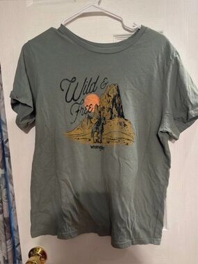 Wrangler Sage Green 'Wild & Free' Desert Rider Graphic Tee